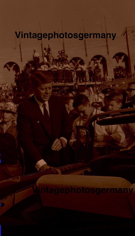 Z5889 original negative from the 1960s John F. Kennedy JFK election campaign
