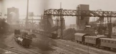 altes Negativ – Güterbahnhof – Waggons – Steinkohle ? 30er Jahre – Ort ?