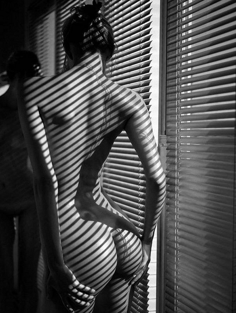 EROTIC FEMALE «STRIPES» 7.5×11 Borderless Photo (190-z )