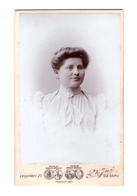 CDV photo around 1900, noble woman, Dessau
