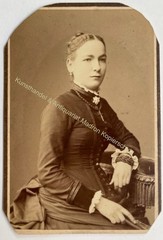 orig. CDV photo photograph woman lady picture old fashion around 1885 E Queck Weimar
