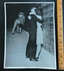 Signed 1940 NYC 8×10 Kissing Couples New York City PHOTO LEAGUE Joe Schwartz