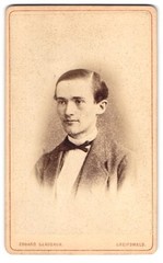 Photograph Eduard Glaubach, Greifswald, Lange-Straße 4, common gentleman with F
