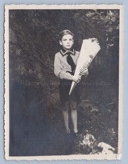 Young Peter for enrolment 1944 half year before the end of the war – old photo 1940s