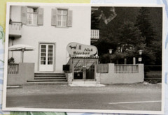 Photo 10x7cm 1953 Mittenwald Nick Beer Bar Vintage BG