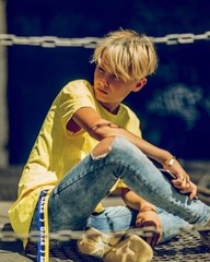 Young man, boy, hairstyle, fashion, Paris, model, hairdresser, novelties, hip, pretty, photo, picture