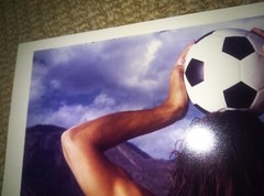 ANNIE LEIBOVITZ ‘Untitled’ 1986 Photograph World Cup Soccer / Futbol Mexico City