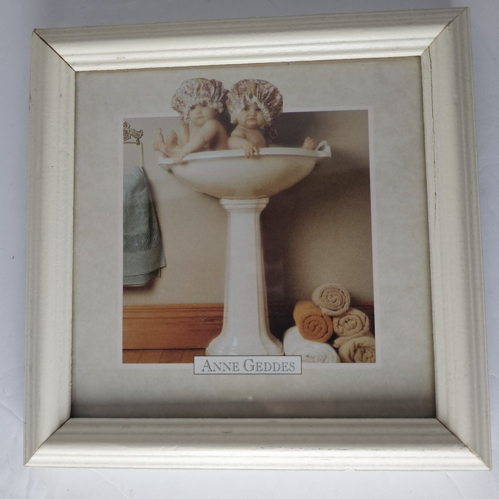 Anne Geddes Framed Picture – «Babies In Handbasin» – Framed Matted 7 X 7 Photo