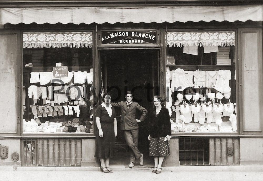 Boutique Arras «A La Maison Blanche» Mournaud – Reprint Old Photo Reproduction