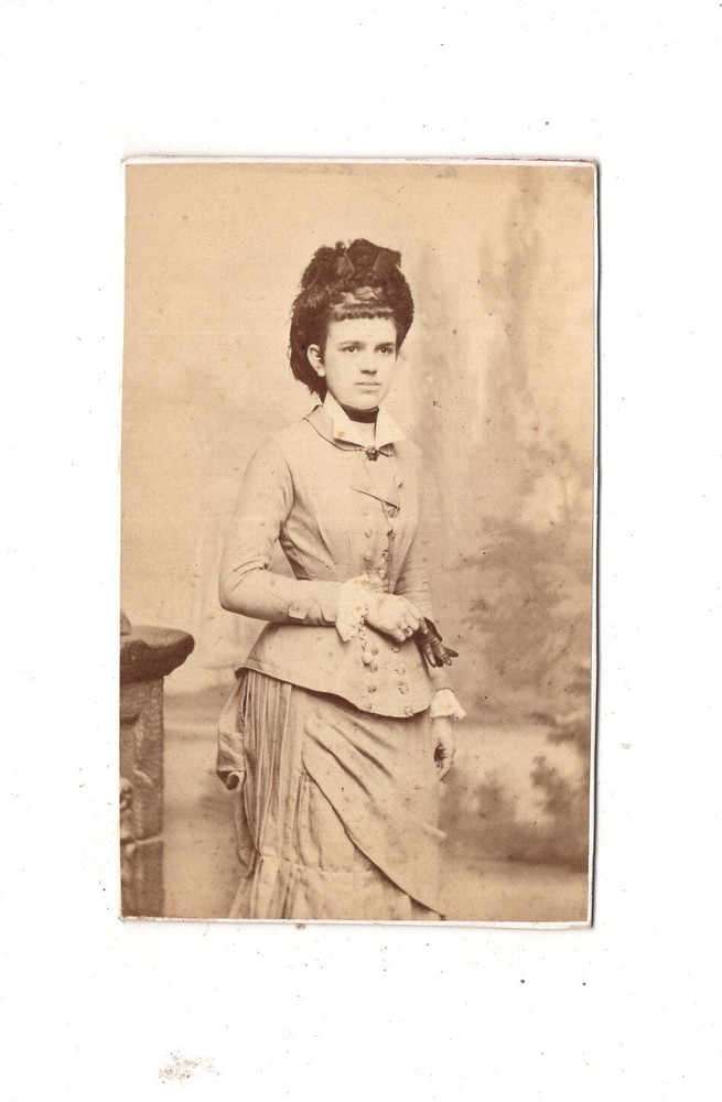 Reuter & Pokorny CDV Foto Feine Dame – Wien 1877