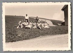 2x Photos Schönau Black Forest Holzer Kreuz Group Hut (F1159)