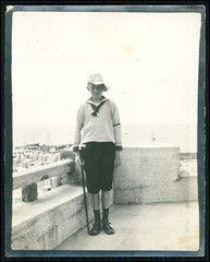 11 x old photo – leisure activities of wealthy bourgeoisie of the Belle Époque and much more.