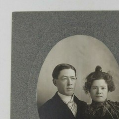 Antique Cabinet Card Photograph- husband and wife posing for a picture nice 154