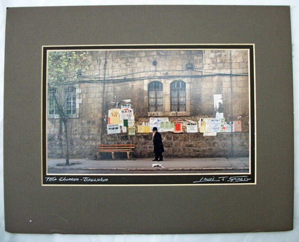 » Mea Shearim – Jerusalem» signed & matted photograph by Louis J. Spear 1982