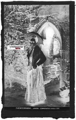 Glass Photo Negative Black & White 9×14 cm Fuenterrabia, Woman in Dress