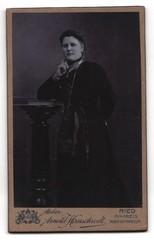 Photograph Arnold Hirnschrodt, Ried / Innkreis, coat of arms with monogram of the photo gr