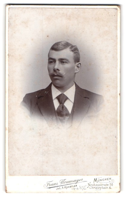 Photography Franz Neumayer, Munich, Neuhauserstr. 29, Portrait of a Young Man