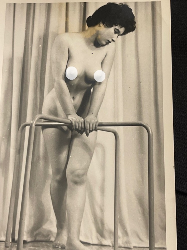 Original Curiosa Pin Up Print 1950s Portrait Nude Woman Female France Eros