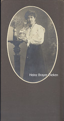 Portrait, photograph of a beautiful woman around 1920, black and white, 21×10.5 cm, box
