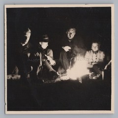 Campfire 1949 – Vintage Photo 1940s