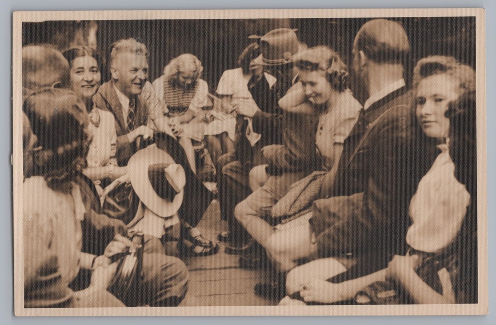 ‘A Boat Trip That’s Funny…’ – Leisure People – Photo 1930s 1940s