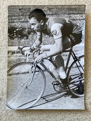 Vintage Bicycle Racer Photograph : In The Drops : Miroir Sprint Magazine