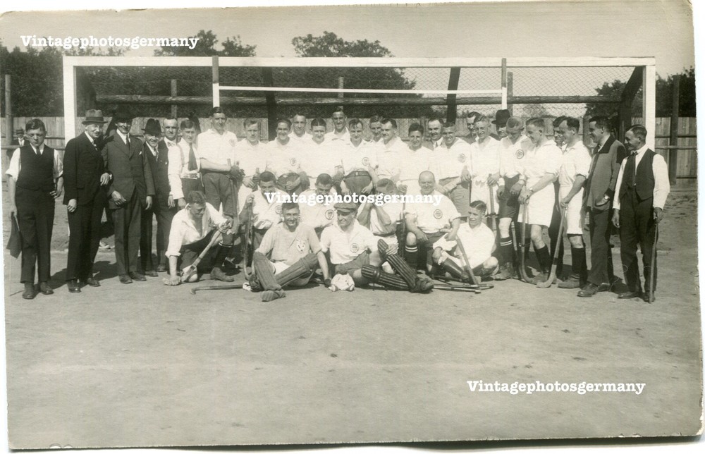 K7423 Photo 1921 E.T.B. Essen Bingen Field Hockey Team Athletes Athletes Hockey