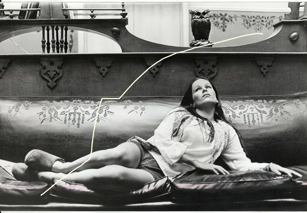 30x20cm Vintage Archive Photo 1972 Geraldine Chaplin Photo A