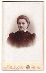 Photograph A. Jandorf & Co., Berlin, N. Brunnen-Str. 19-21, Portrait of a Lady