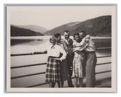 Portrait Women and Men on the Travel – Casual – Old Photo 1930s