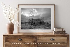 Country Photography Print – Black and White Picture of Old Farmhouse in Kansas