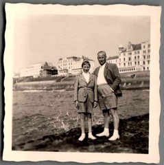 Vintage Photographs Bundle Juist North Sea Beach Holiday Family 5x Photo (K2007)