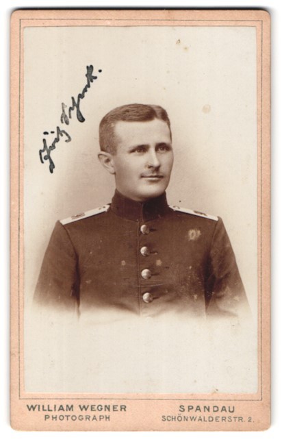 Photograph William Wegner, Spandau, Schönwalderstr. 2, Portrait Soldier Fritz in