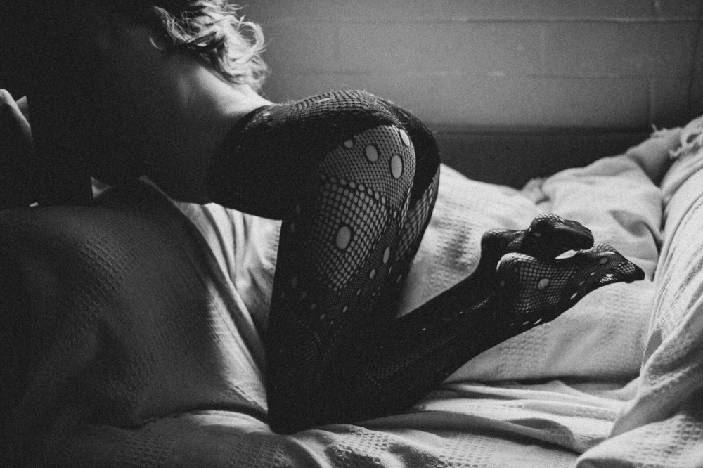 Art Model V 8×12″ Archival Lustre Print