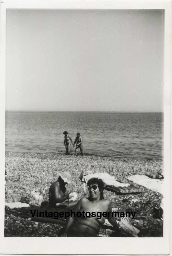 Z3422 Photo 1960s Artistic Nude Pretty Woman Women Beach