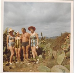 Photo Beautiful Women in Swimsuit Fashion 1960s-5