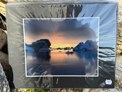 Artist Greg Arbutine 8″x10″ Photograph in 11″x14″ black mat «Icelandic Sunset»