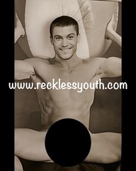 Nudes – Brian Austin Green 001