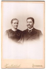 Photograph H. Mehlert, Itzehoe, Breitestr. 25, Portrait of a Young Couple in