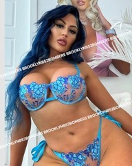 Danii Banks Beautiful Model 8×10 Glossy Photo Lot of 24