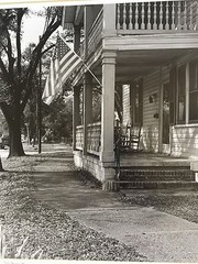 BRUCE BLUM SIGNED B&W Photo Print (14″X 17 3/4″)-«Porch Georgetown SC «