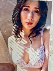 JULIA autographed cheki photo and bonus item.