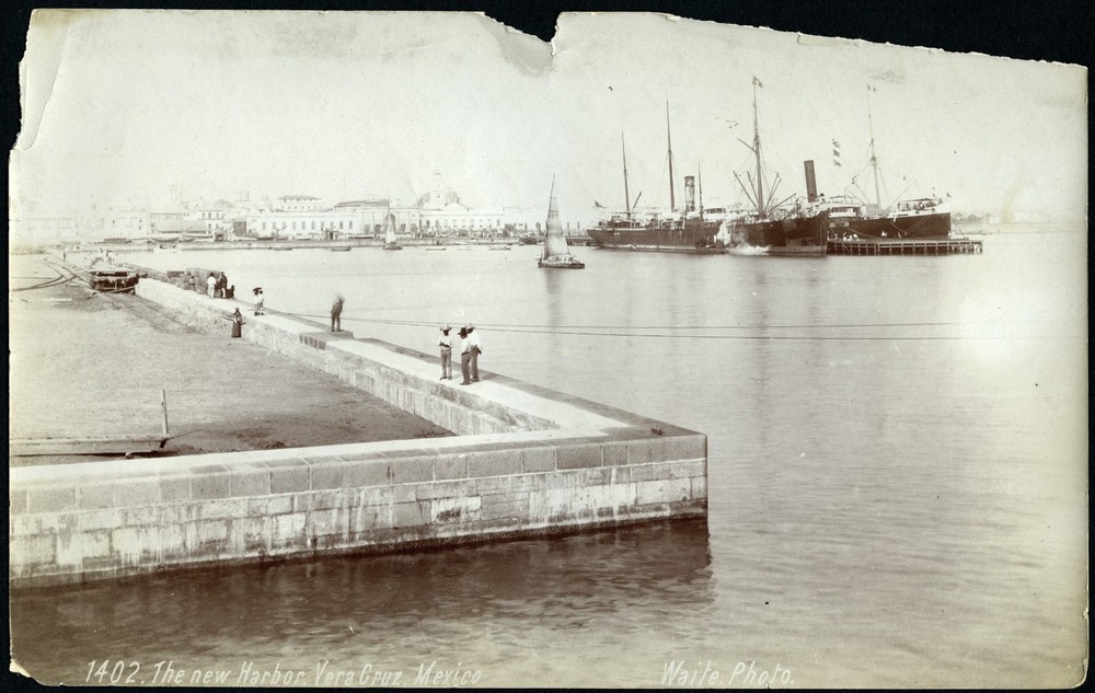 Larger size C. B. WAITE photo , port of Veracruz, huge ships, Mexico, rare, , Vi