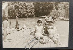 Photo Portrait Young Women Model Bikini Sisters Twins Outdoor Swimming Pool Men Hat