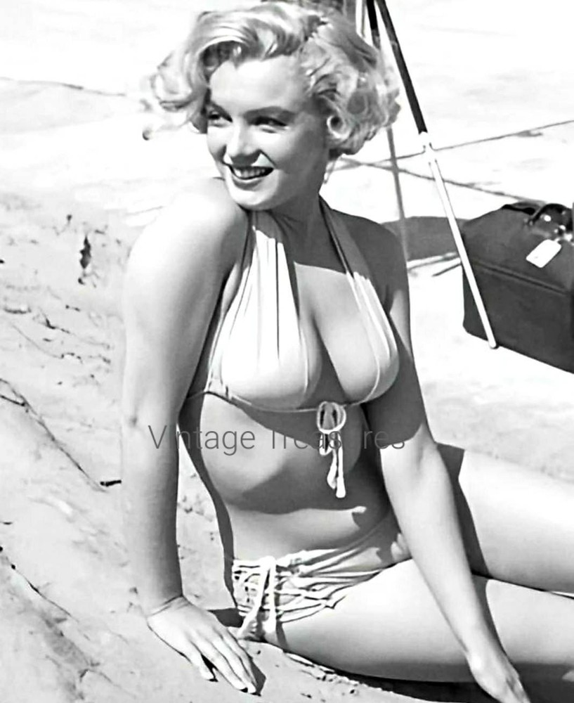 Marilyn Monroe Posing in a Bikini Photo Print Poster