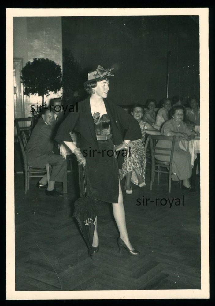 Travestie 1950er – Crossdresser Transgender Gay Mann Frauenkleidung Foto 7x10cm