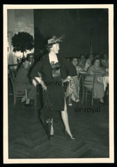 Travestie 1950er – Crossdresser Transgender Gay Mann Frauenkleidung Foto 7x10cm