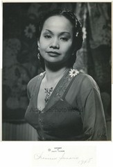 Java Princess actress Maria Sunario Wiranata Kusuma 1948 photo Philippe Halsman