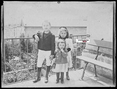 Family, Children, Glass Photo Plate, Vintage Black & White Negative 6X8 CM