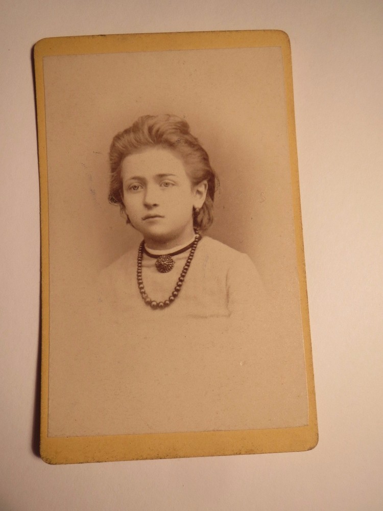 Eichstätt – 1873 – Marie Rothamel as a girl – born 10/22/1866 – Portrait / CDV